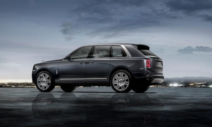 Первый внедорожник Rolls-Royce – Cullinan